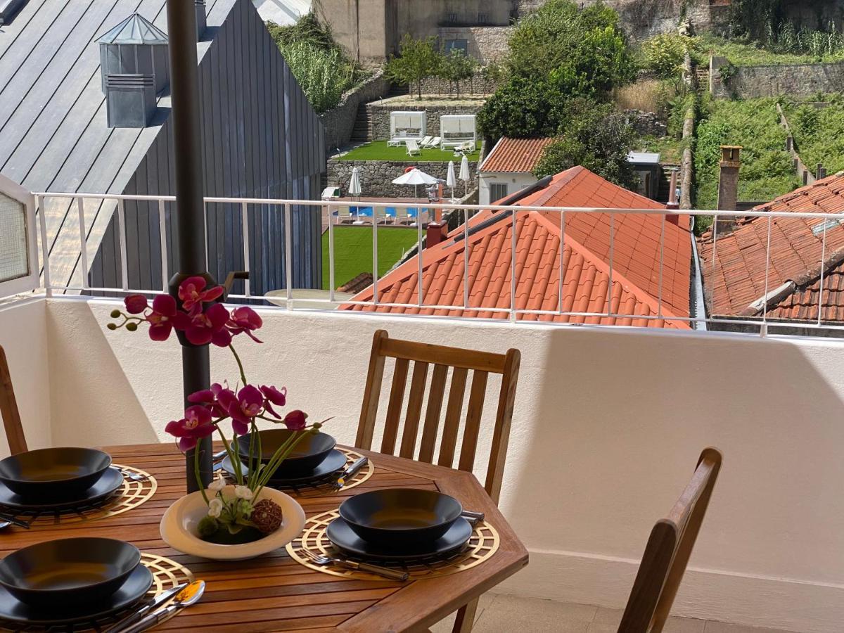 Apartamento Com Patio Na Rua Principal Da Cidade Порту Экстерьер фото